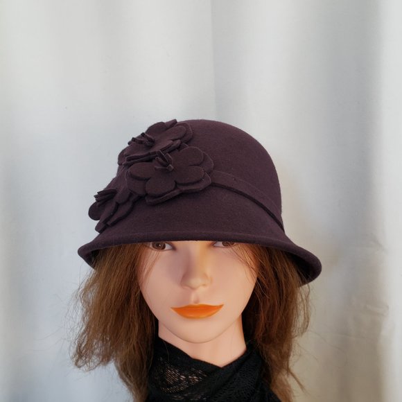 deLux 100% wool. Plum purple cloche.  bucket hat - Picture 1 of 4